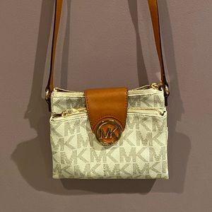 MICHAEL KORS CROSSBODY BAG